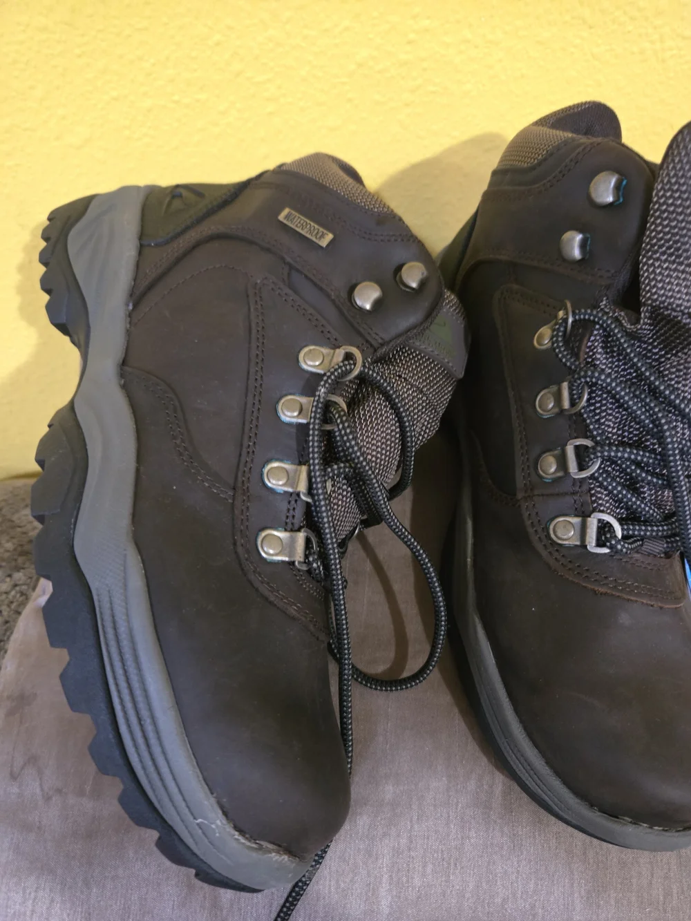 Ozark Trail Brown Men's Hiker Boot Bag - Brown Sz 8 Nwt Adventurer  Waterproof